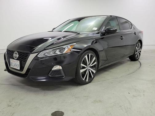 2020 Nissan Altima SR FWD