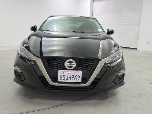 2020 Nissan Altima SR FWD