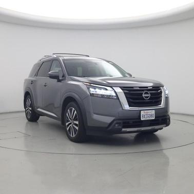 2022 Nissan Pathfinder Platinum 2WD