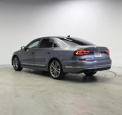 2017 Volkswagen Passat 1.8T R-Line w/Comfort
