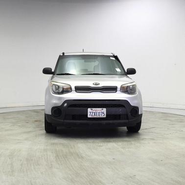 Bright Silver 2017 Kia Soul Base