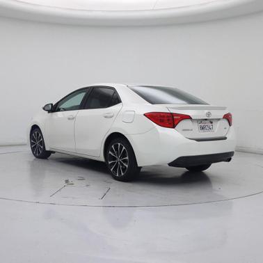 Blizzard Pearl 2018 Toyota Corolla SE