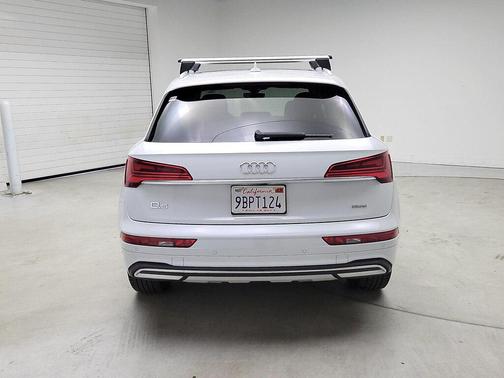 2022 Audi Q5 40 Premium Plus