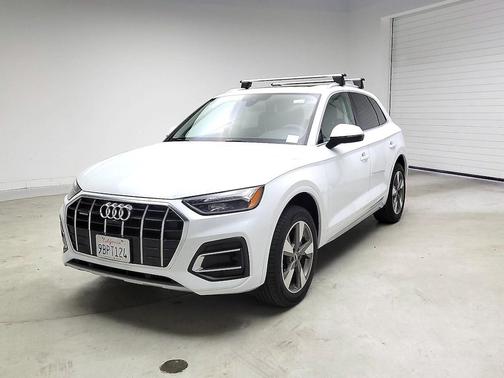 2022 Audi Q5 40 Premium Plus