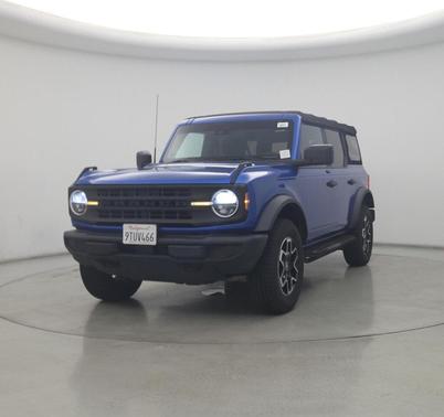 Velocity Blue Metallic 2021 Ford Bronco Outer Banks