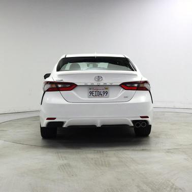 Ice Cap 2023 Toyota Camry SE