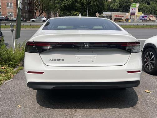 2023 Honda Accord LX 1.5T