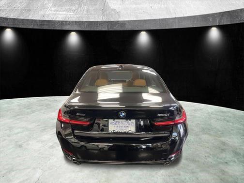 2024 BMW 330 i xDrive