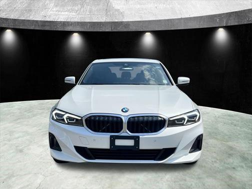 2024 BMW 330 i xDrive