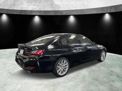 2024 BMW 330 i xDrive