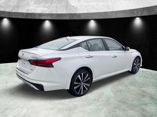 2022 Nissan Altima Platinum Intelligent AWD