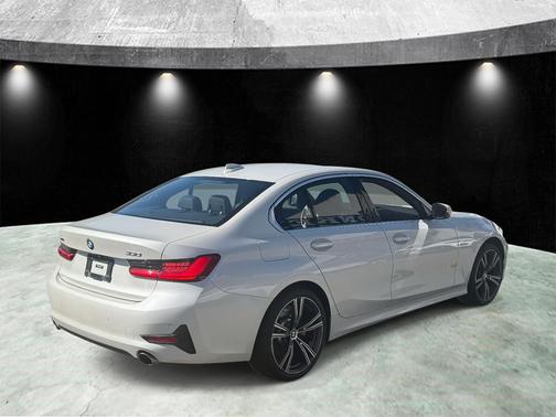 2021 BMW 330 xDrive