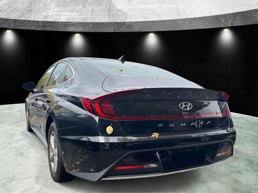 2022 Hyundai SONATA SE