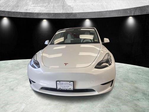 2023 Tesla Model Y Performance Dual Motor All-Wheel Drive