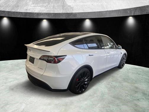 2023 Tesla Model Y Performance Dual Motor All-Wheel Drive