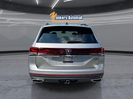 Pure Gray 2025 Volkswagen Atlas 2.0T SE w/Technology 4MOTION