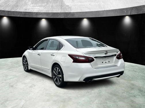 2017 Nissan Altima 2.5 SR