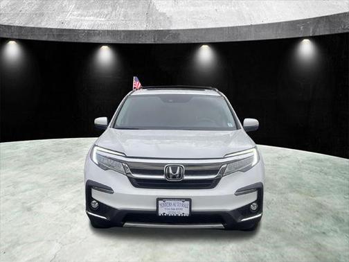 2022 Honda Pilot Touring 8-Passenger