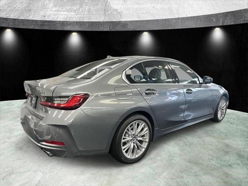 2024 BMW 330 i xDrive