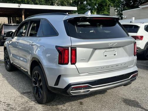 2022 Kia Sorento SX
