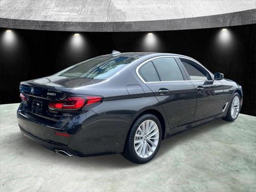 2022 BMW 530 i xDrive