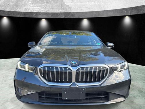 2025 BMW 530 xDrive