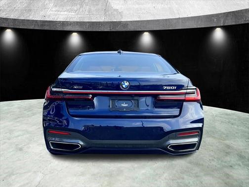 2022 BMW 750 i xDrive