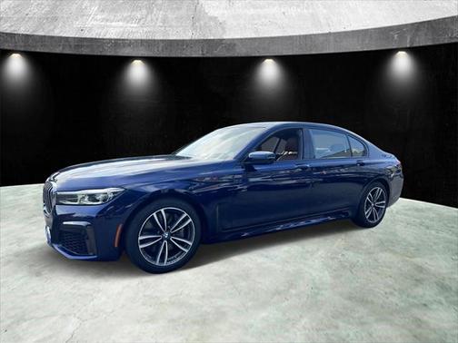 2022 BMW 750 i xDrive