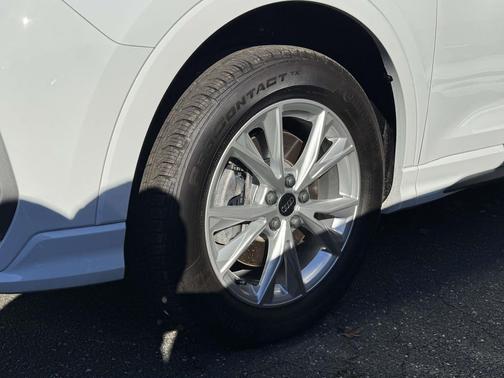 2025 Audi Q3 Premium 45 TFSI S line quattro Tiptronic