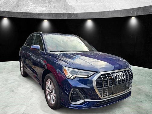 2025 Audi Q3 45 S line Premium Plus
