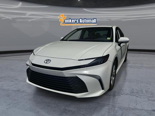 Ice Cap 2025 Toyota Camry LE