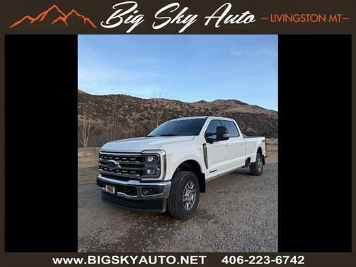 White 2024 Ford F-350 Lariat Super Duty Truck