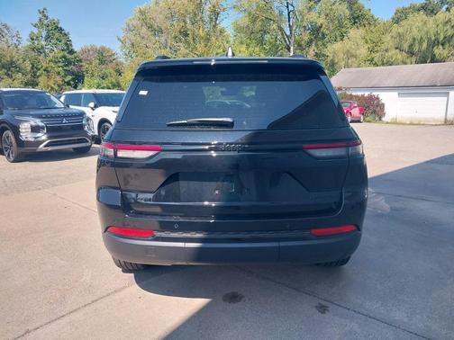 2025 Jeep Grand Cherokee Limited X