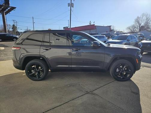 2025 Jeep Grand Cherokee Altitude