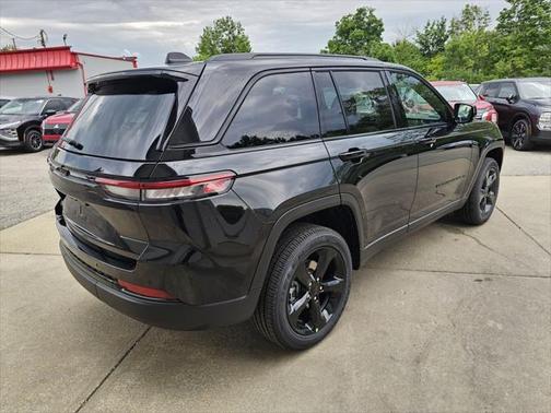 2025 Jeep Grand Cherokee Altitude