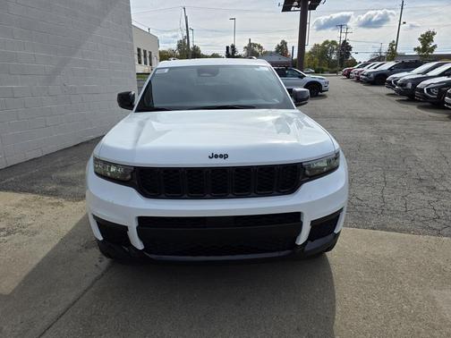 2025 Jeep Grand Cherokee L Altitude