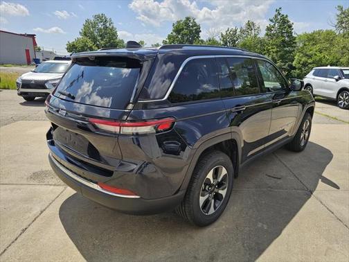 2022 Jeep Grand Cherokee 4xe Base