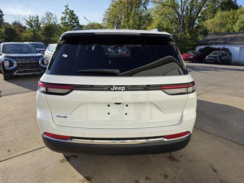 2025 Jeep Grand Cherokee 4xe Base