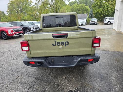 2025 Jeep Gladiator Sport S
