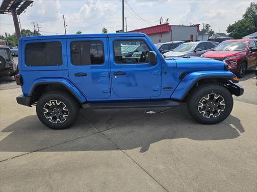 2025 Jeep Wrangler 4-Door Sahara 4x4