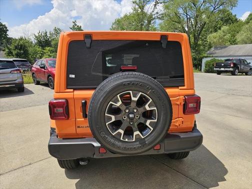 2025 Jeep Wrangler 4-Door Sahara 4x4