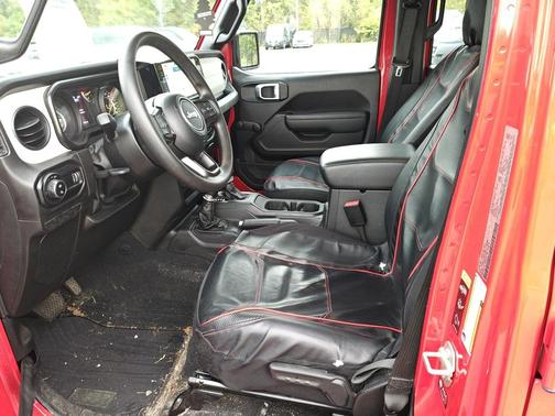 2024 Jeep Gladiator Sport