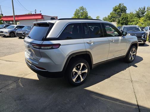 2025 Jeep Grand Cherokee Limited X