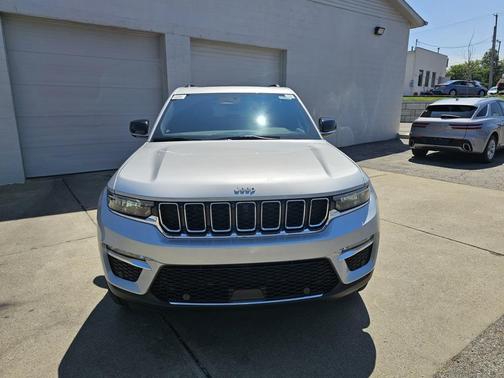 2025 Jeep Grand Cherokee Limited X
