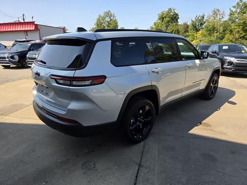 2025 Jeep Grand Cherokee L Altitude