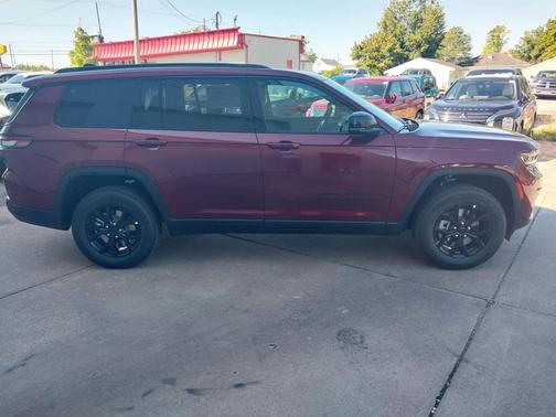 2025 Jeep Grand Cherokee L Altitude