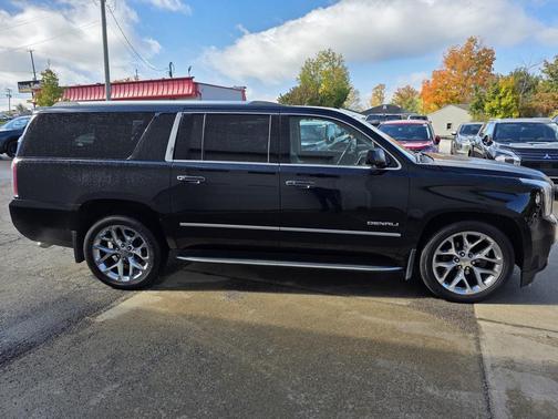 2017 GMC Yukon XL Denali
