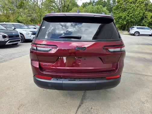 2025 Jeep Grand Cherokee L Altitude