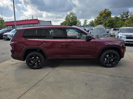 2025 Jeep Grand Cherokee L Altitude