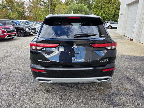 2024 Mitsubishi Outlander PHEV SEL